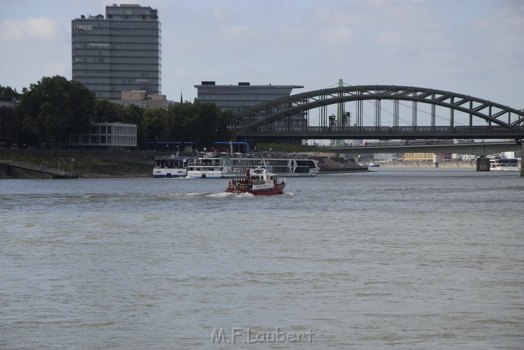 Schiff 1 Koeln in Hoehe der Koelner Zoobruecke P229.JPG - Miklos Laubert